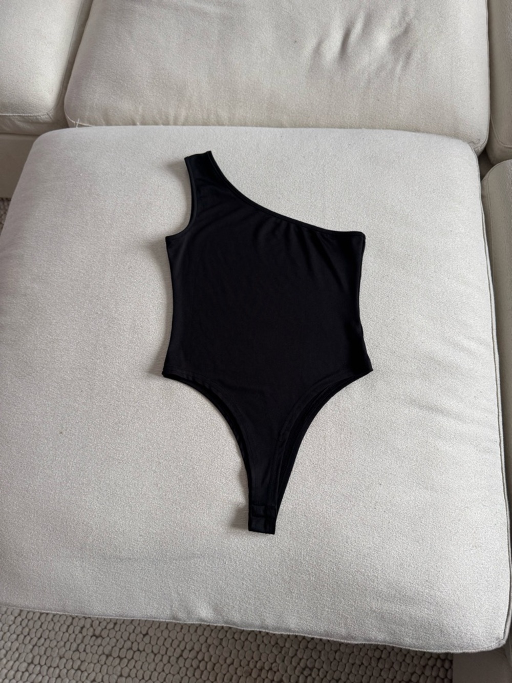 PrettyLittleThing Black One Shoulder Bodysuit Small NWOT Trendy